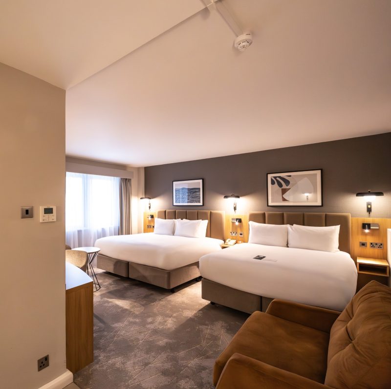 CP_Gatwick_541_Family_Room_04 copy