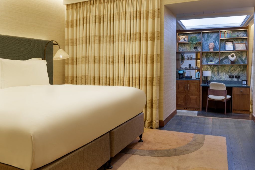 Room 1005-5