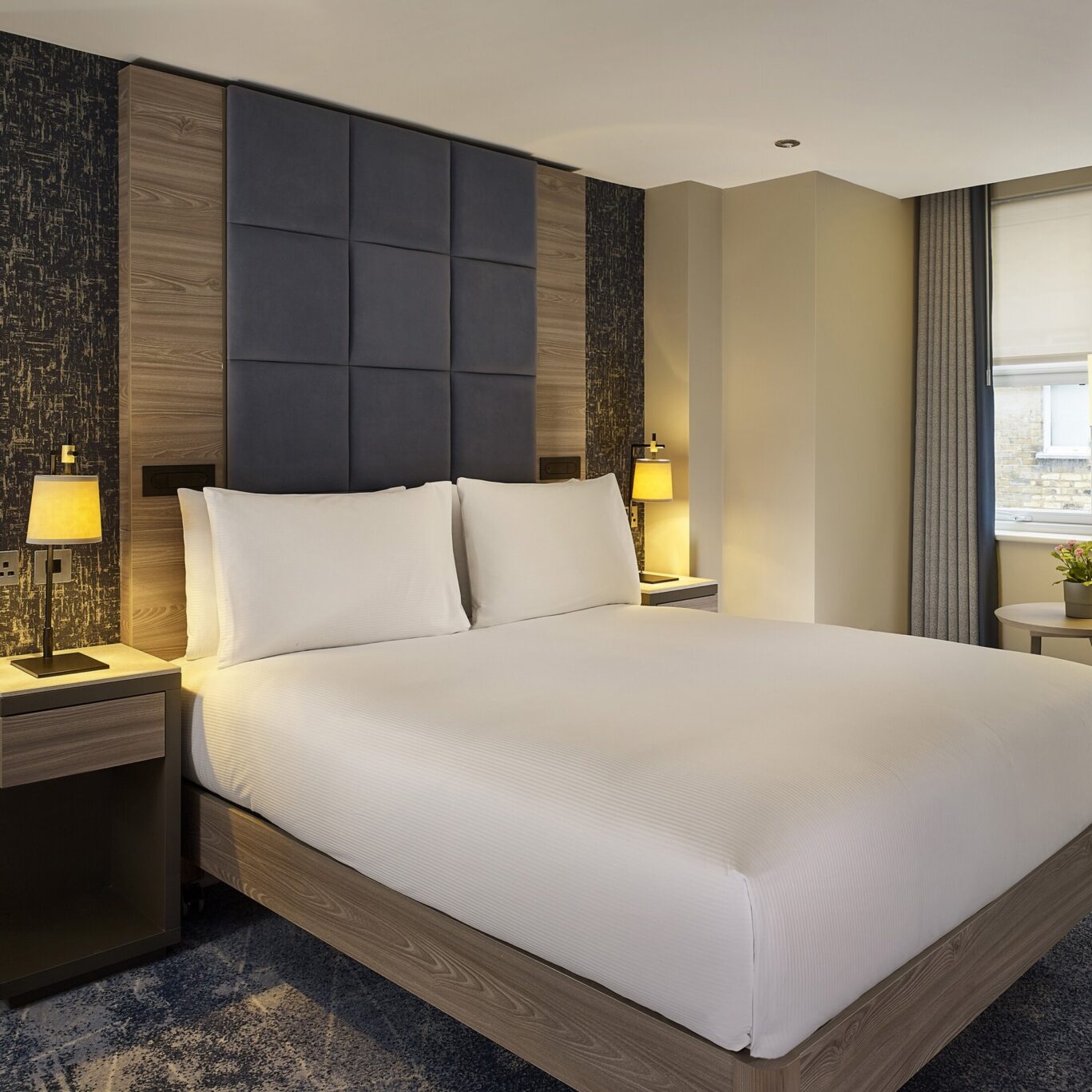 DTree West End175083 – Queen Deluxe Superior and King deluxe superior